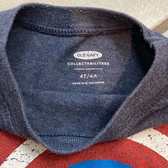 Bundle of 4 boys t-shirts, size 4T - Picture 3 of 8